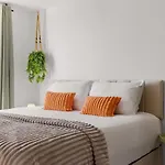 Апартаменты Heart Of Retreat, 2br Near Shambles, Free Parking & Gym, Centre Йорк