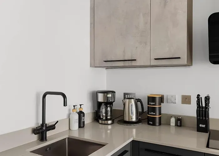 Heart Of Retreat, 2br Near Shambles, Free Parking & Gym, Centre York