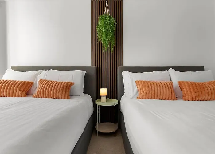 Heart Of Retreat, 2br Near Shambles, Free Parking & Gym, Centre Appartamento *