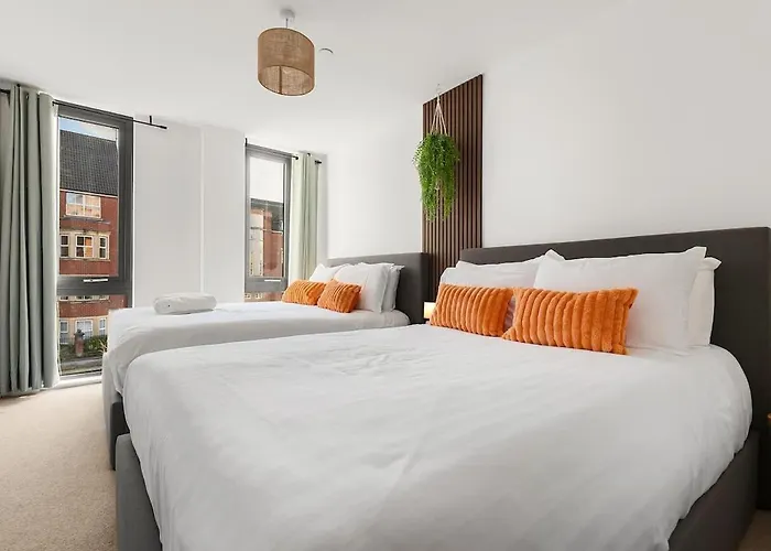 Heart Of Retreat, 2br Near Shambles, Free Parking & Gym, Centre