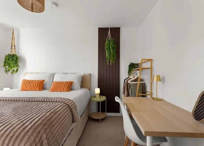 Heart Of Retreat, 2br Near Shambles, Free Parking & Gym, Centre Appartamento