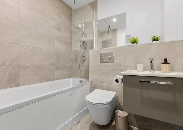 Appartamento Heart Of Retreat, 2br Near Shambles, Free Parking & Gym, Centre